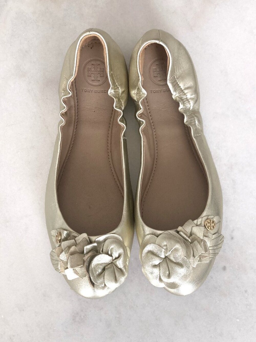 New! NWOT Tory Burch ballet flats / leather shoes, blossom flowers gold almond